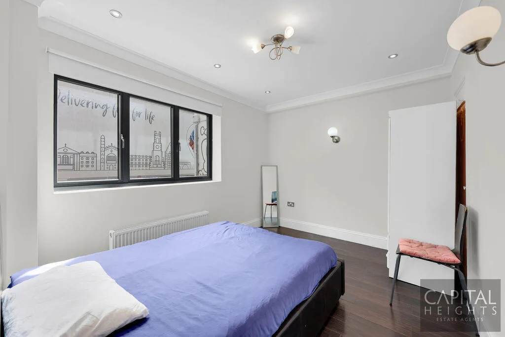 5 bedroom terraced house for rent