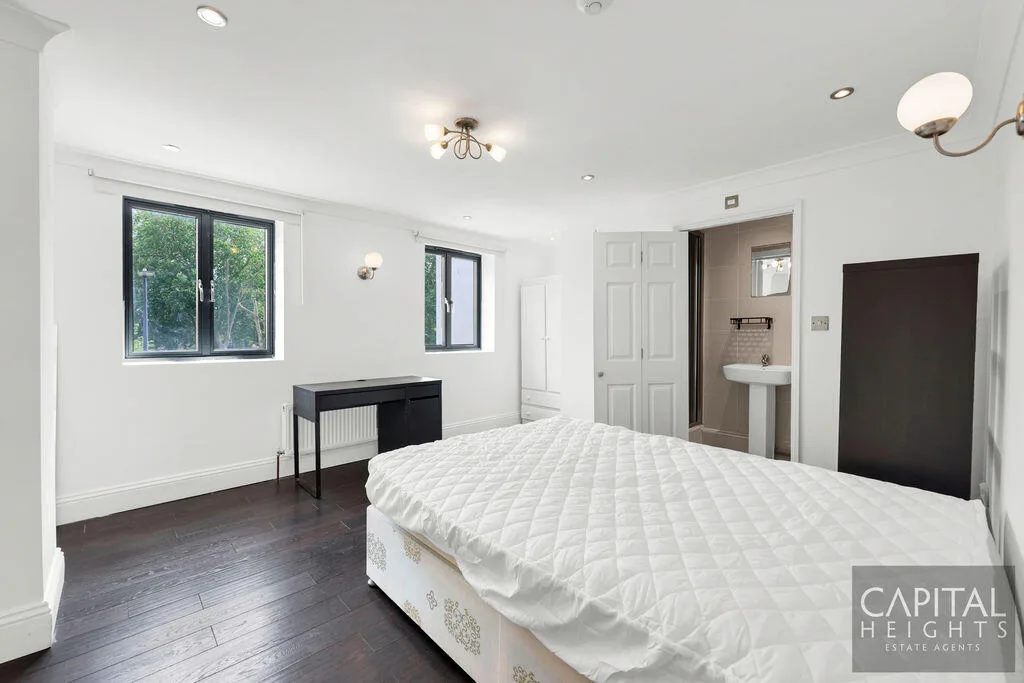 5 bedroom terraced house for rent