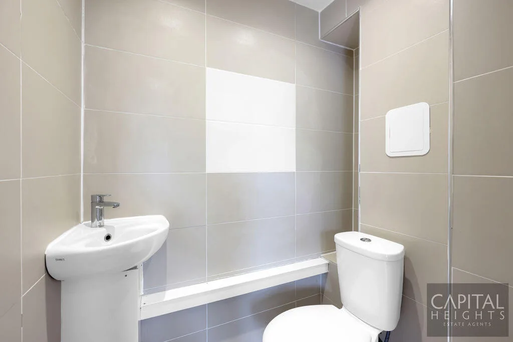 5 bedroom terraced house for rent