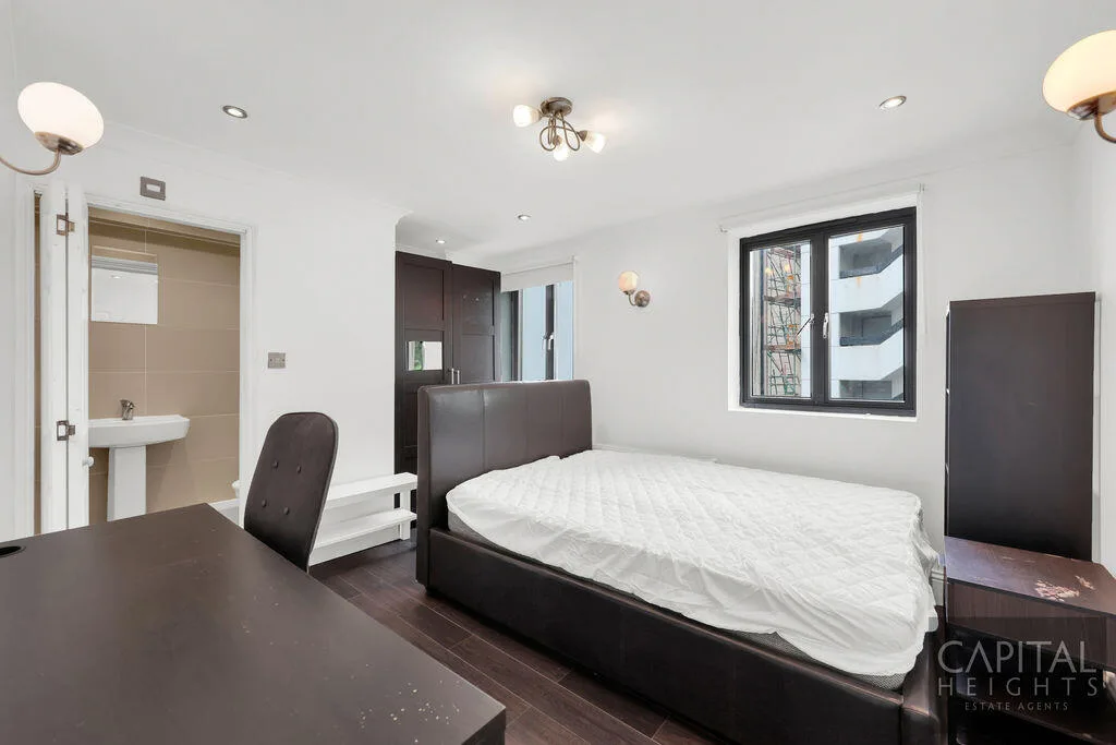 5 bedroom terraced house for rent