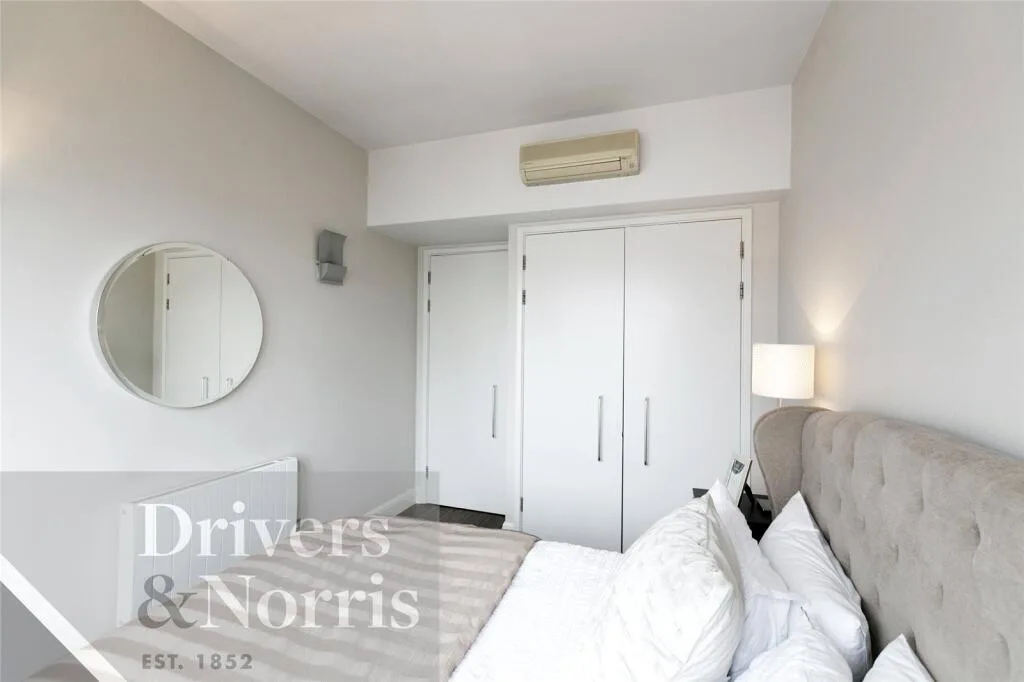 2 bedroom penthouse for rent