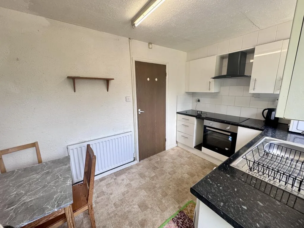 2 bedroom house for rent