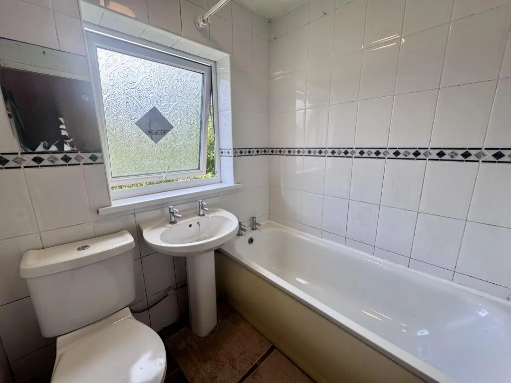 2 bedroom house for rent