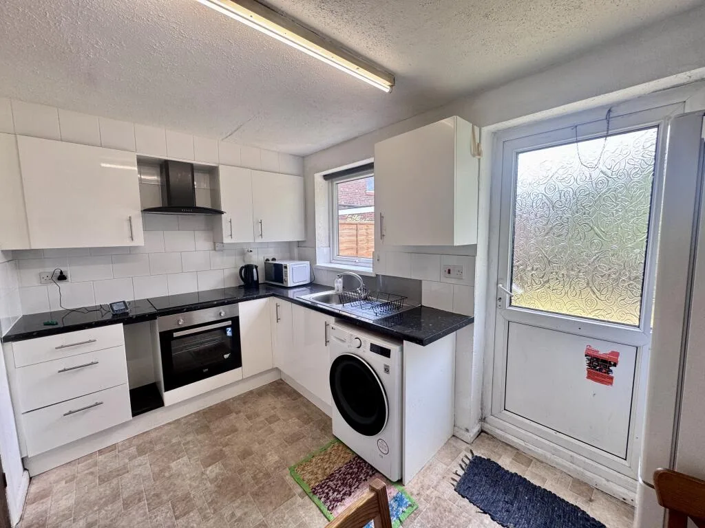 2 bedroom house for rent