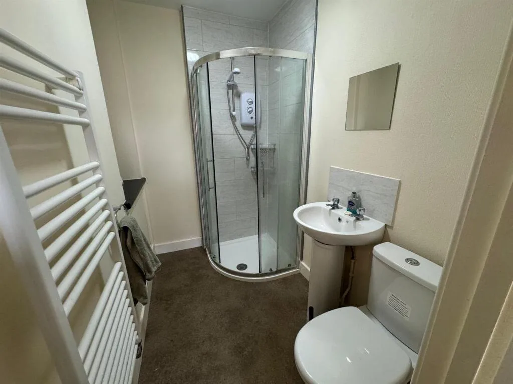 4 bedroom terraced house for rent