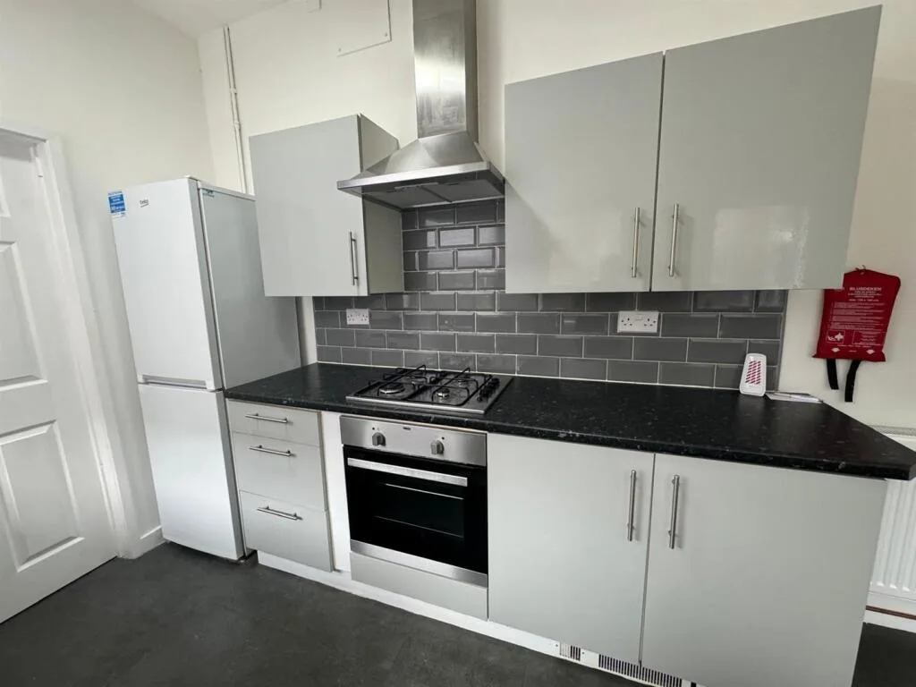 4 bedroom terraced house for rent
