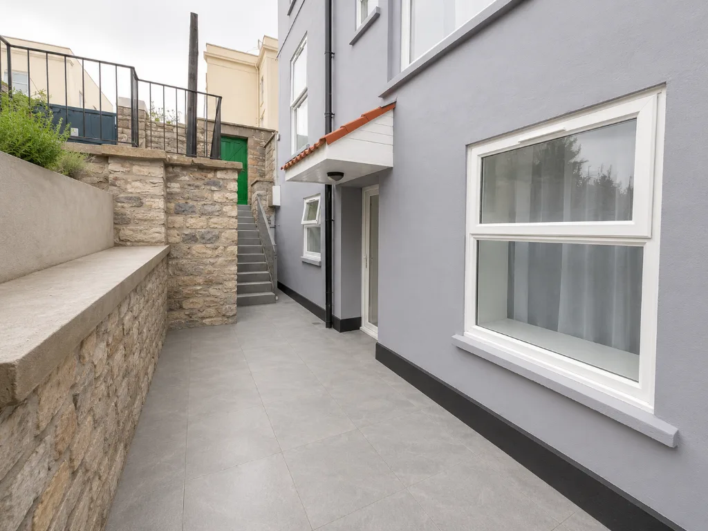 3 bedroom flat for rent