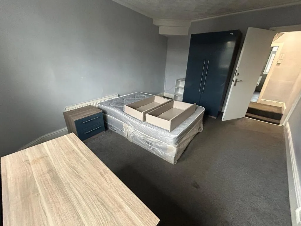 4 bedroom terraced house for rent