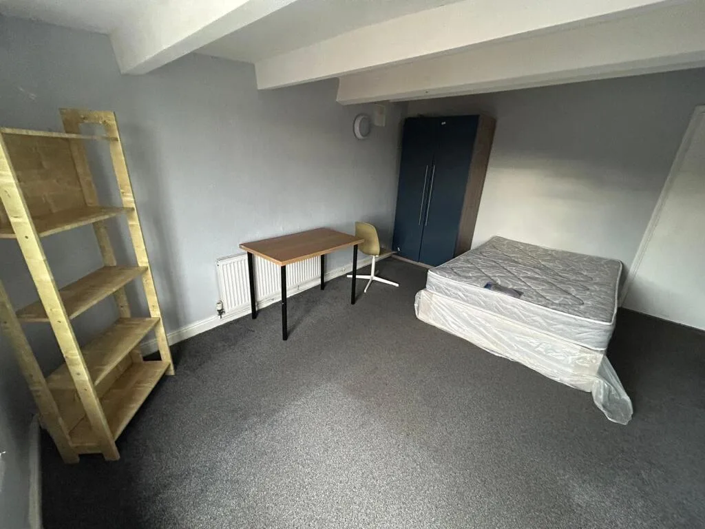 4 bedroom terraced house for rent