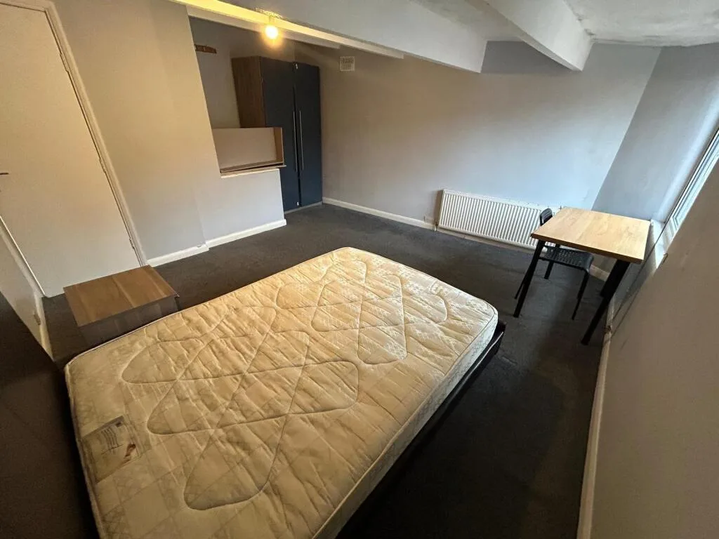 4 bedroom terraced house for rent