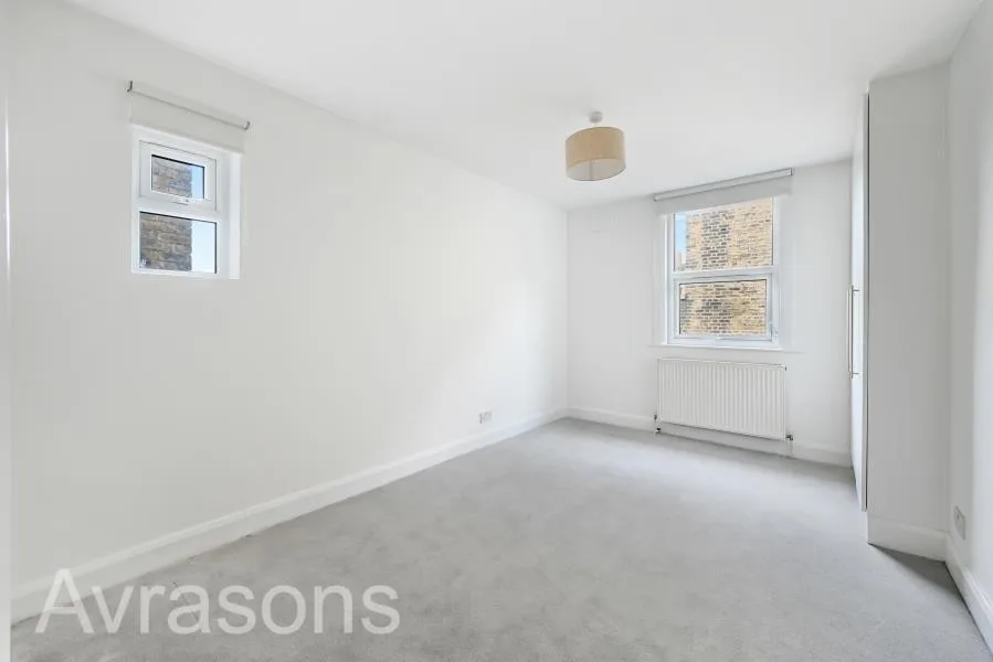 4 bedroom flat for rent