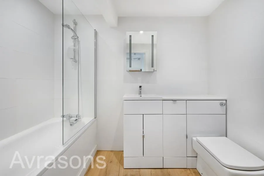 4 bedroom flat for rent