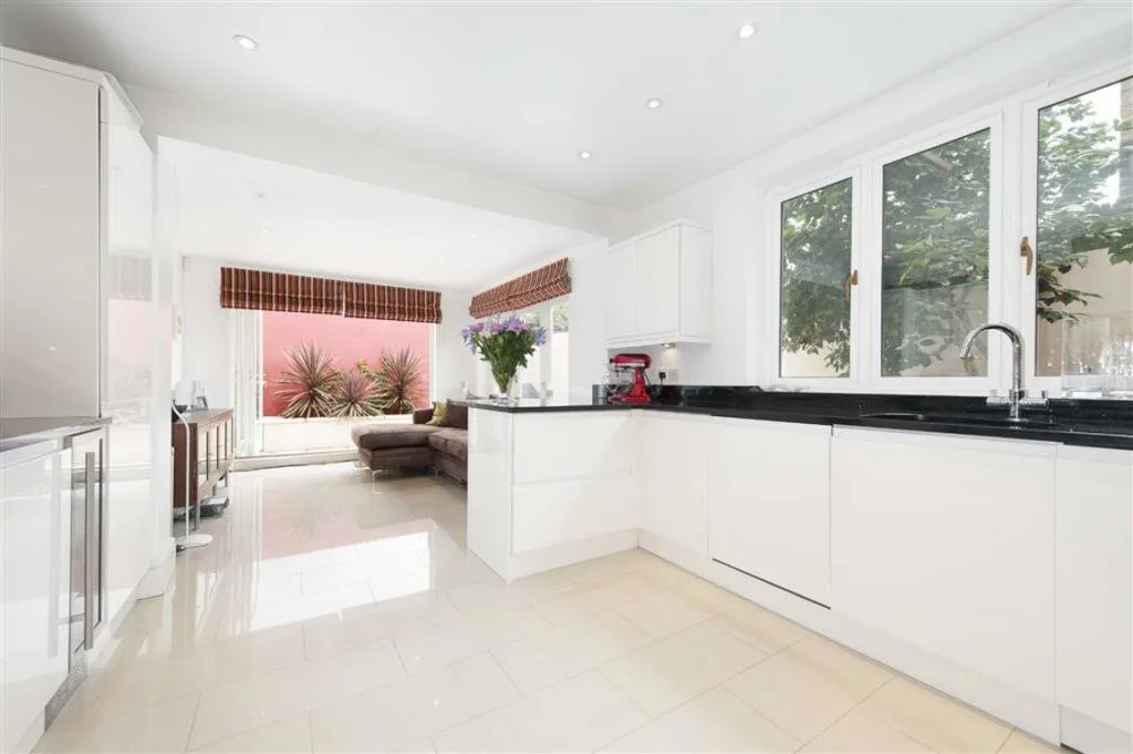 4 bedroom house for rent