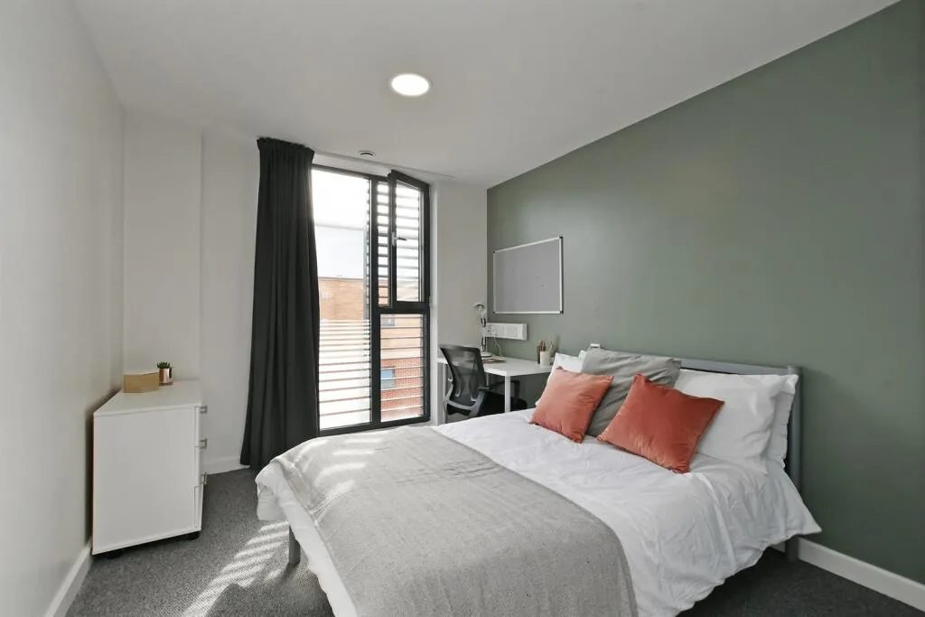 5 bedroom apartment for rent