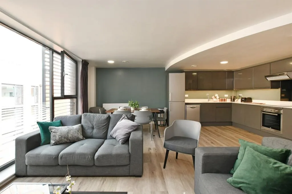 5 bedroom apartment for rent