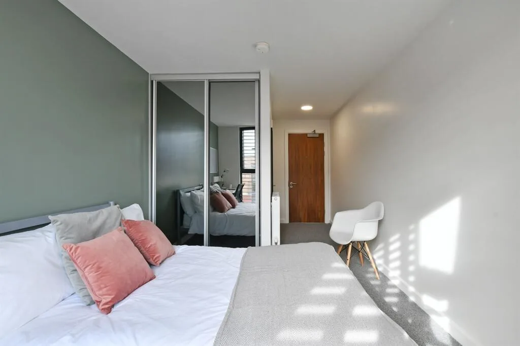 5 bedroom apartment for rent