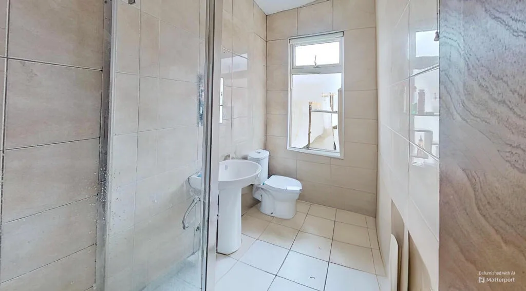 5 bedroom terraced house for rent