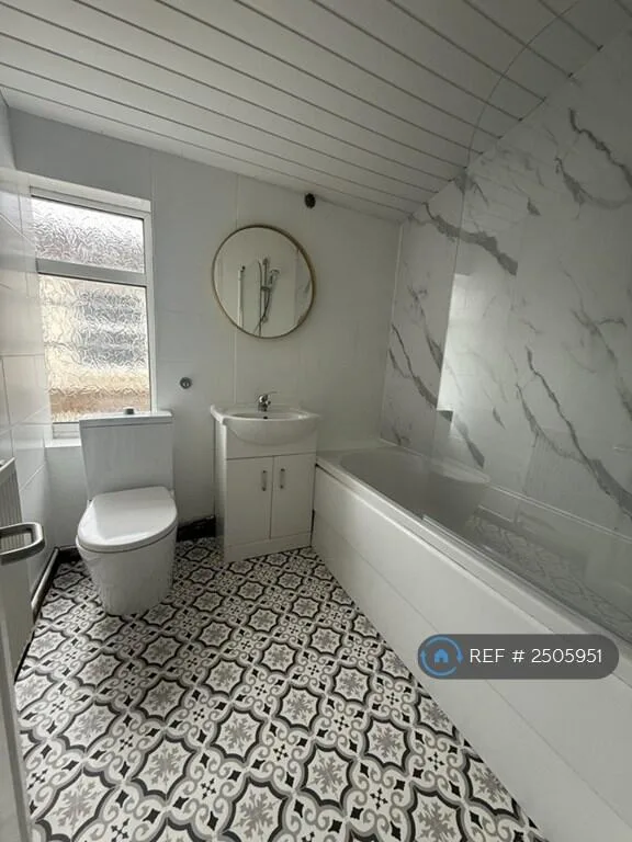 1 bedroom house share for rent