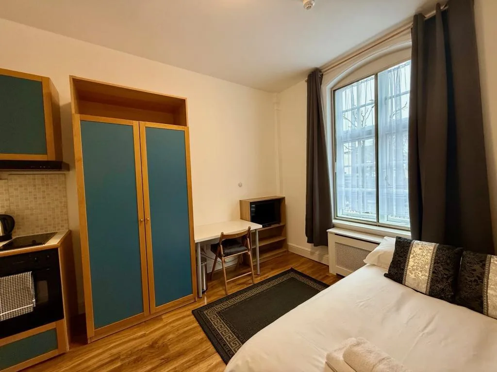 Studio flat for rent