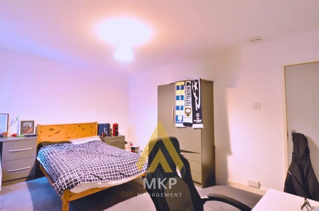 1 bedroom detached house for rent