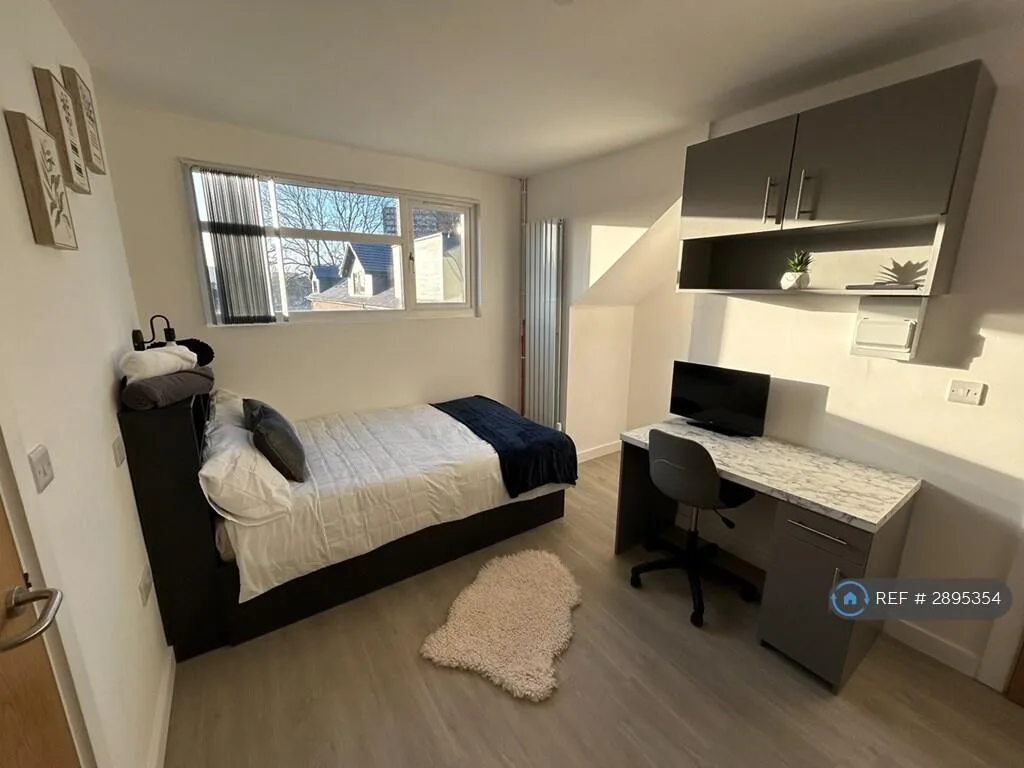 Studio flat for rent