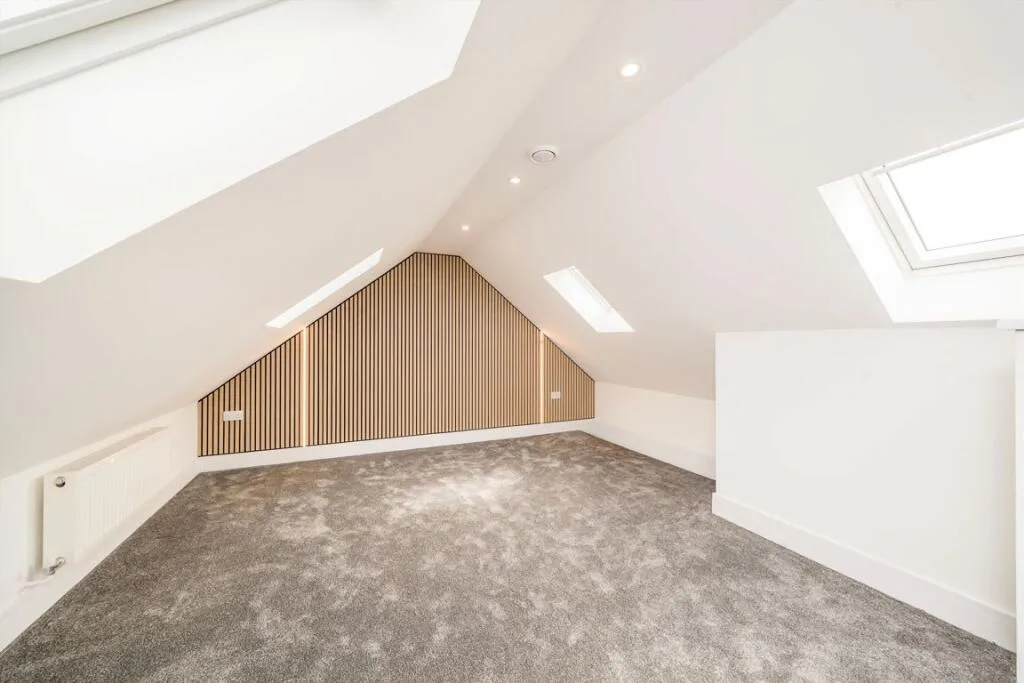 2 bedroom detached house for rent