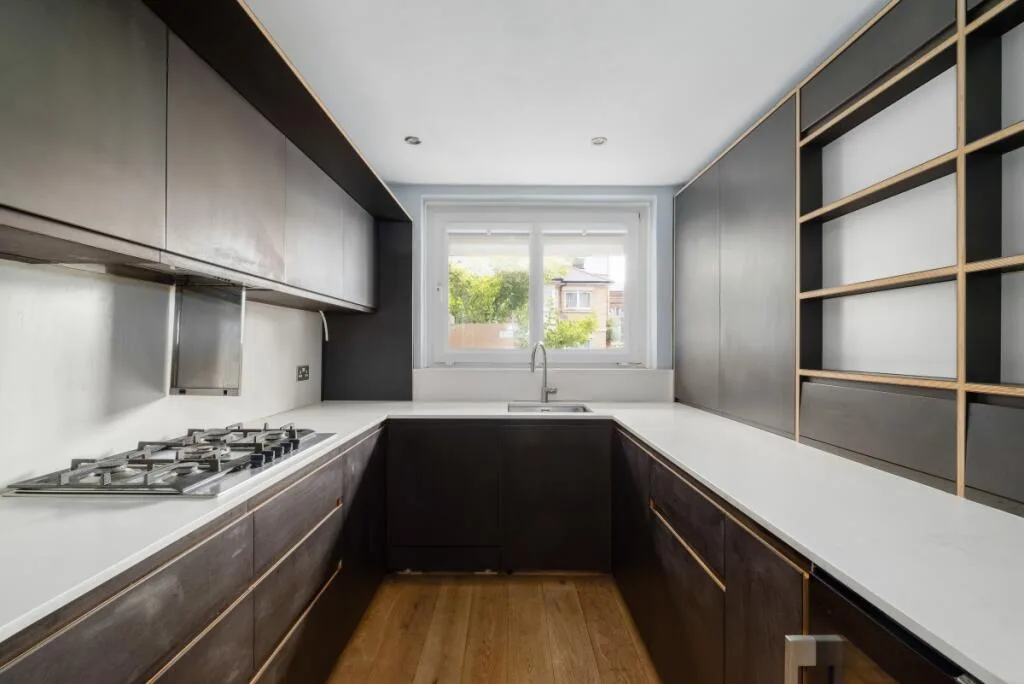 3 bedroom maisonette for rent