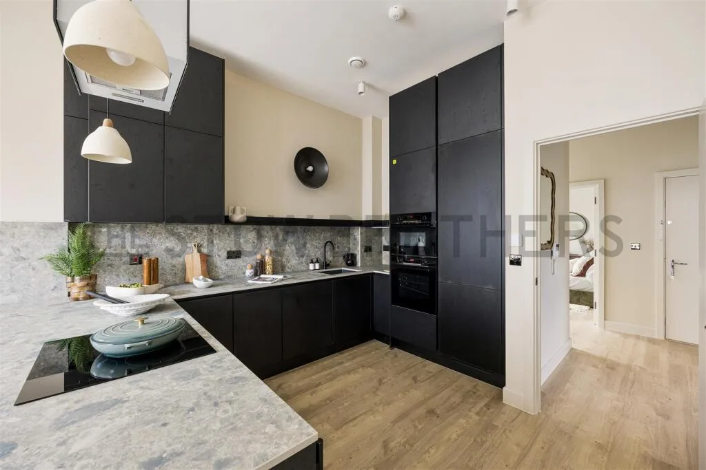 2 bedroom penthouse for rent