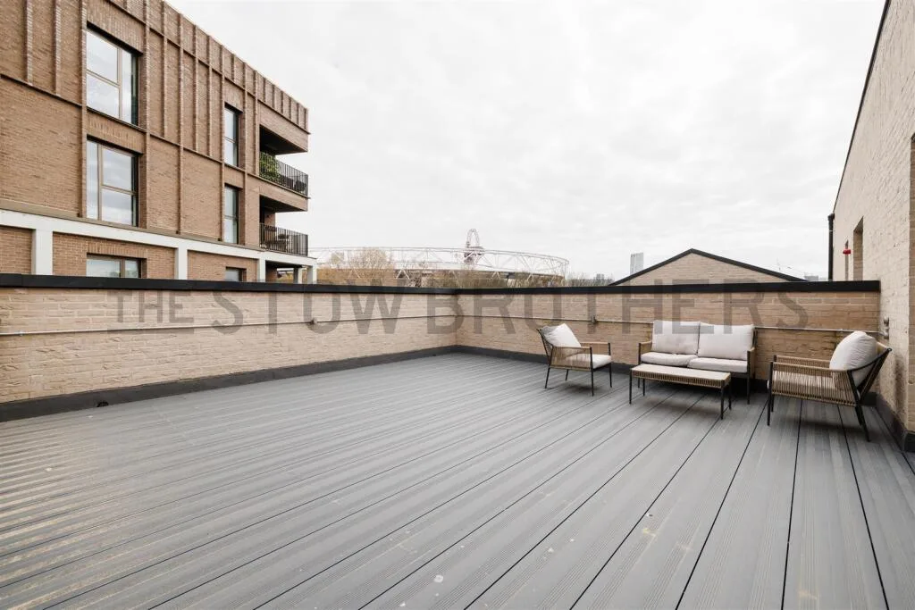 2 bedroom penthouse for rent