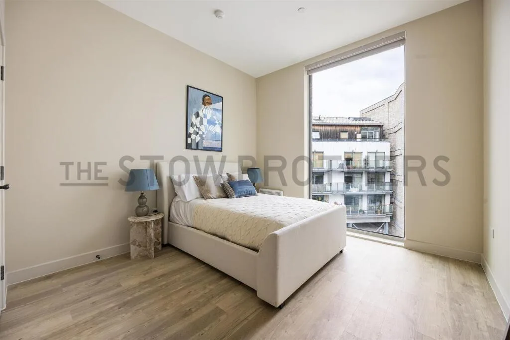 2 bedroom penthouse for rent