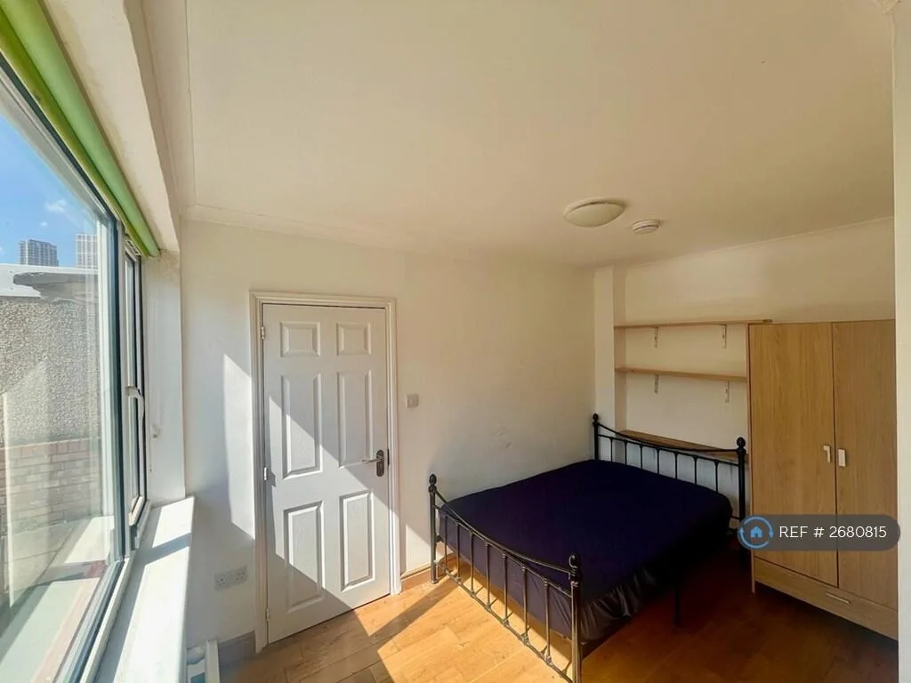 1 bedroom house share for rent