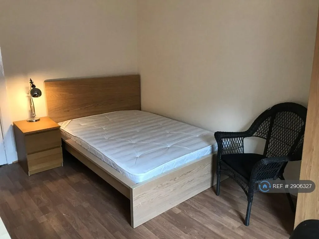 4 bedroom flat for rent