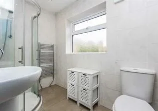 4 bedroom flat for rent