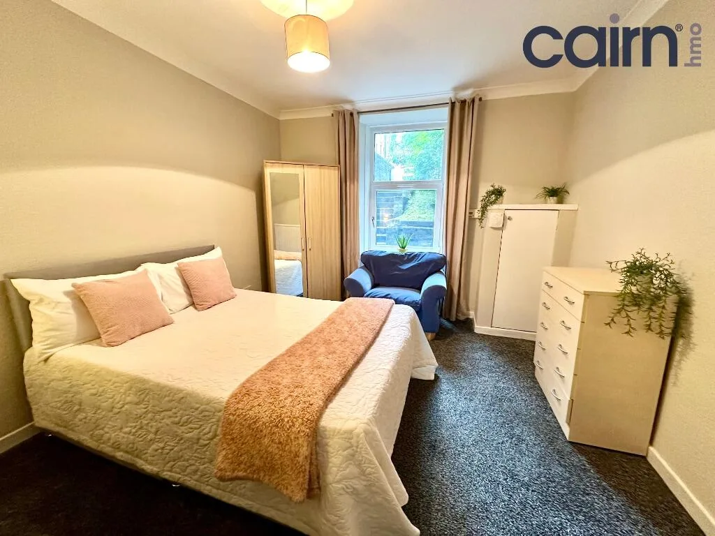 4 bedroom flat for rent