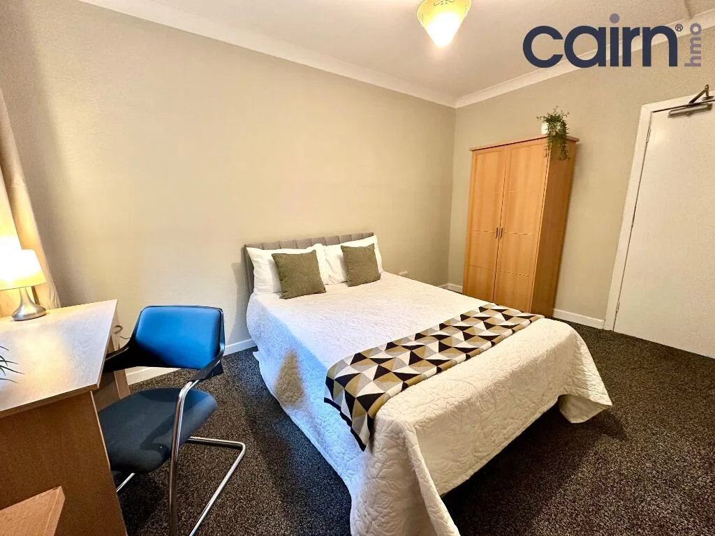 4 bedroom flat for rent