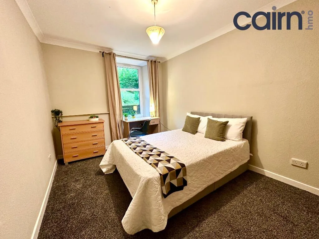 4 bedroom flat for rent