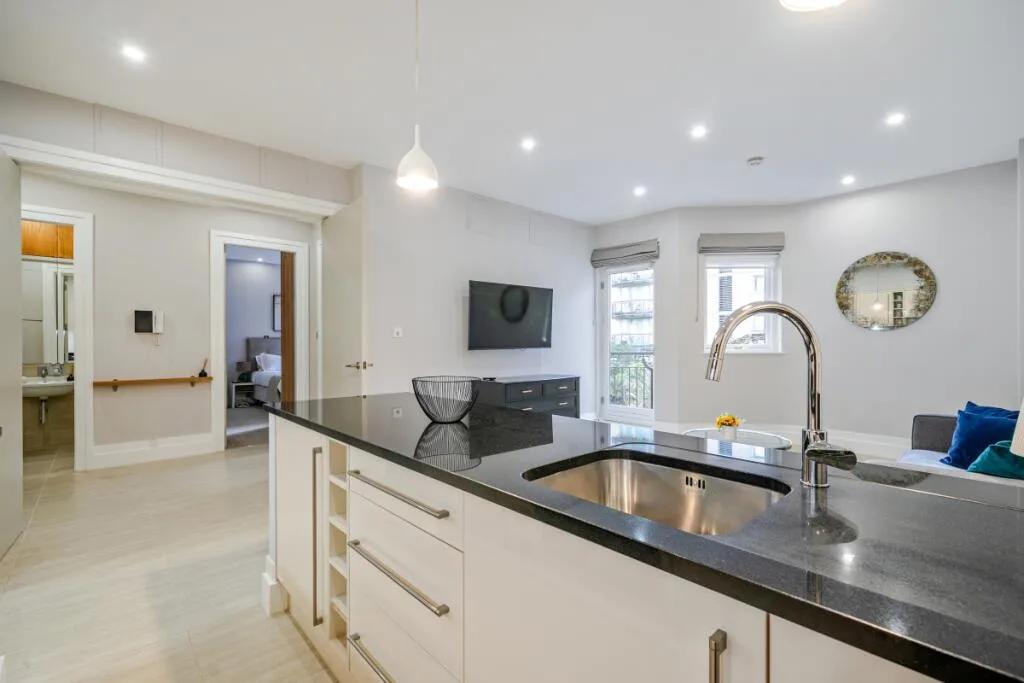 2 bedroom flat for rent