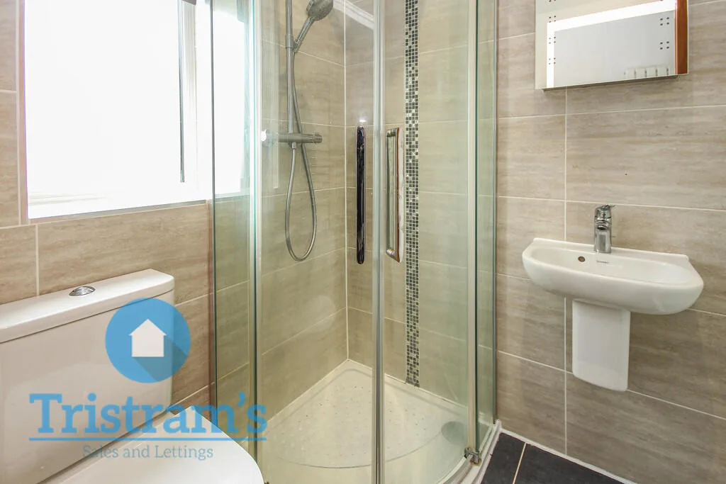 1 bedroom detached house for rent