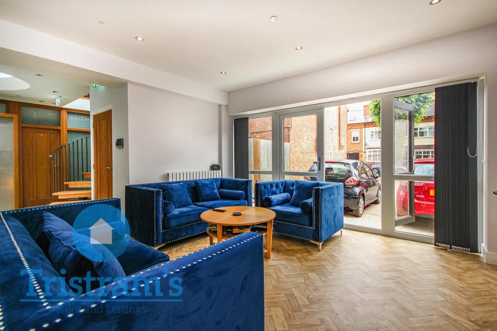 1 bedroom detached house for rent