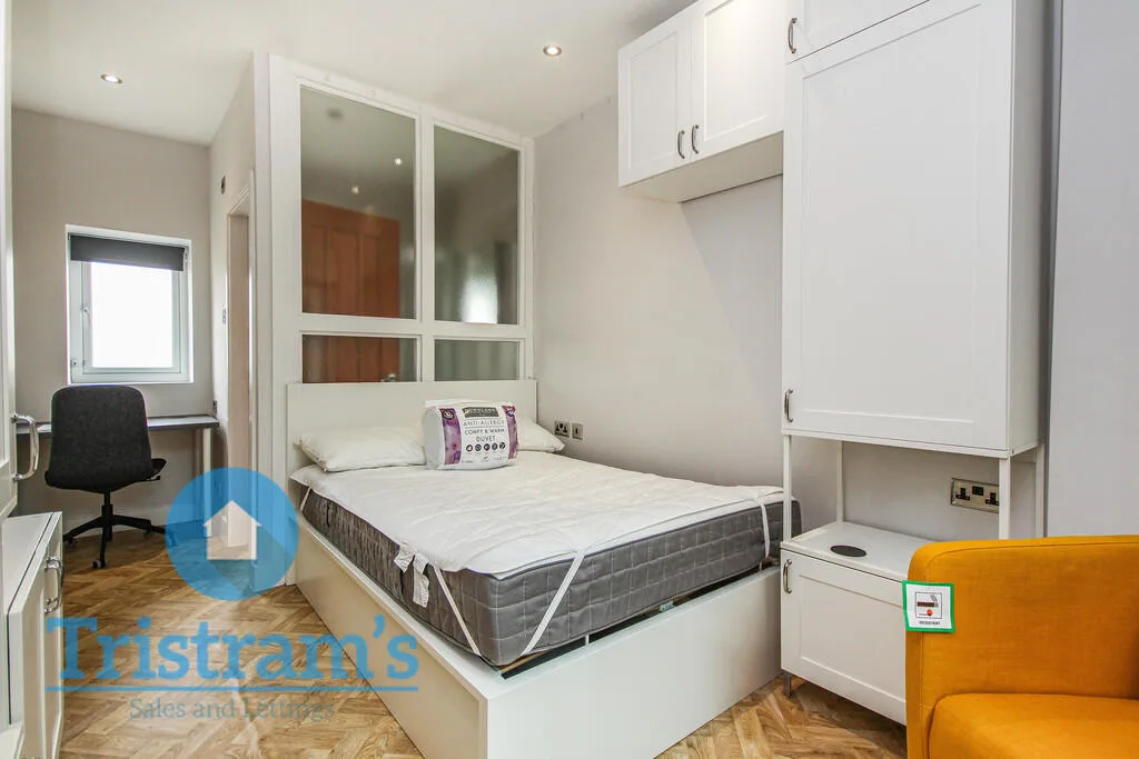 1 bedroom detached house for rent