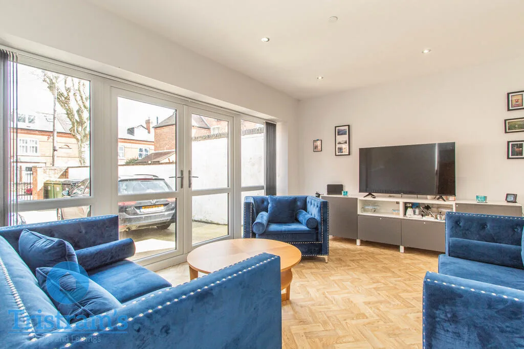 1 bedroom detached house for rent