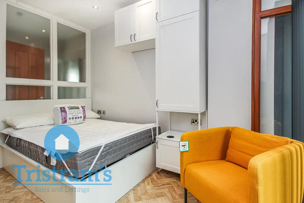 1 bedroom detached house for rent