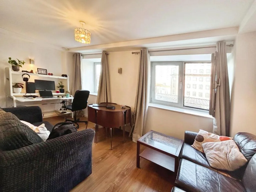 Studio flat for rent