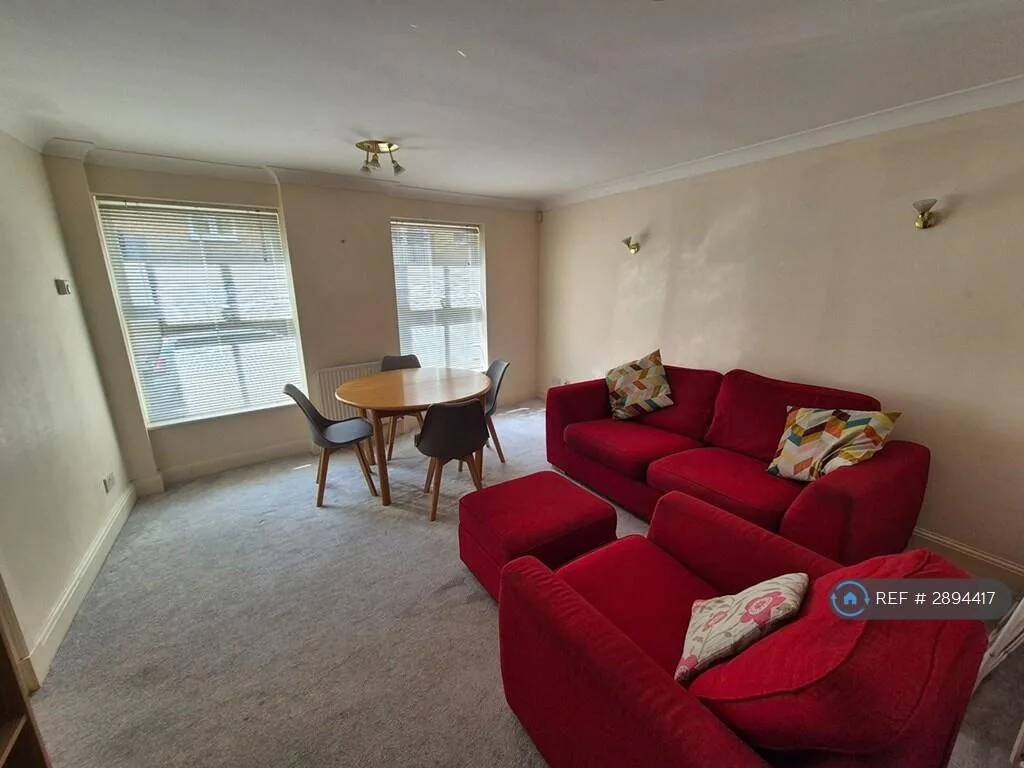 2 bedroom flat for rent