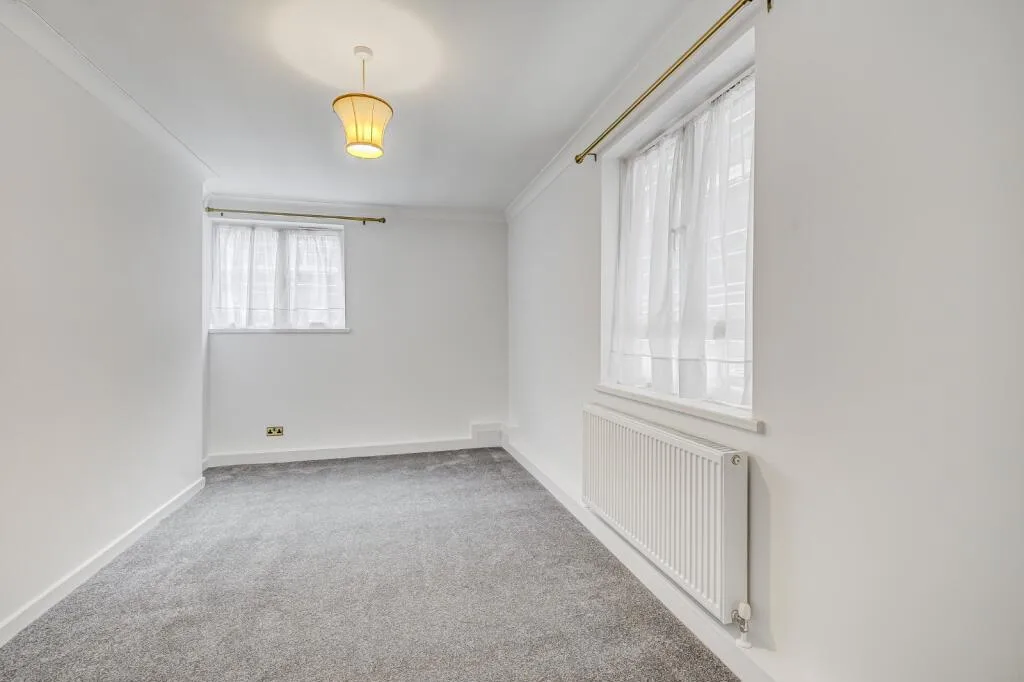 2 bedroom house for rent