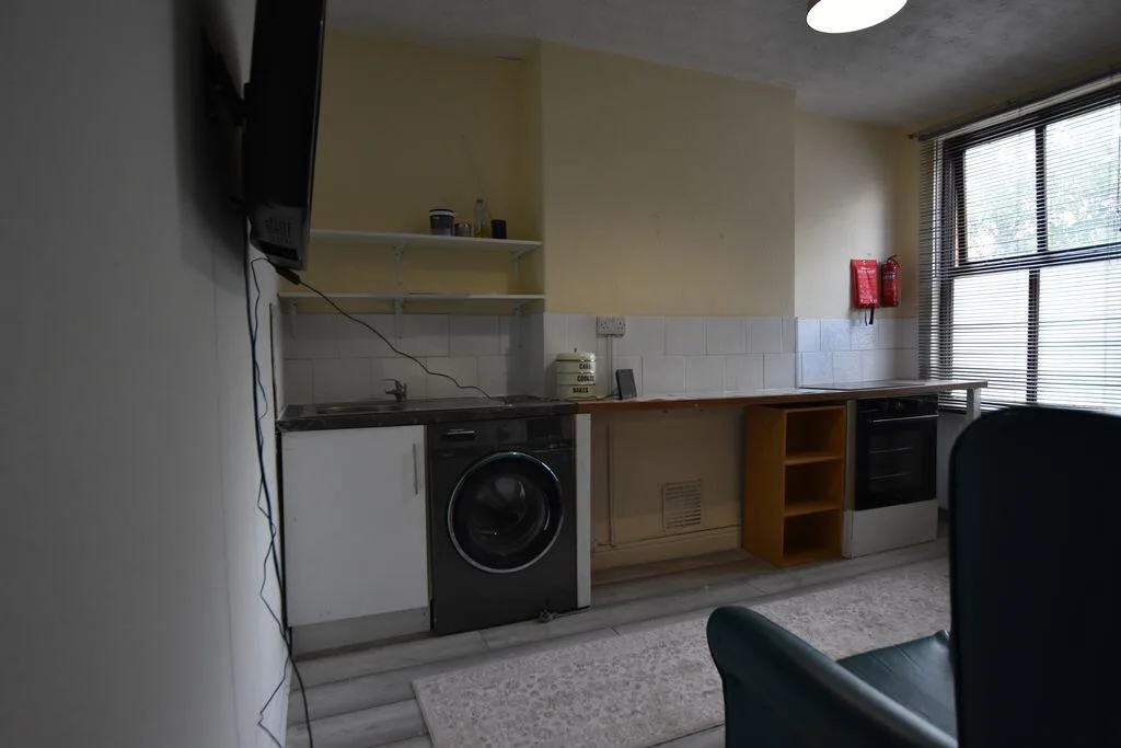 1 bedroom detached house for rent