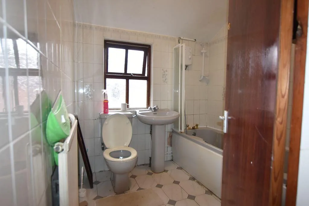 1 bedroom detached house for rent