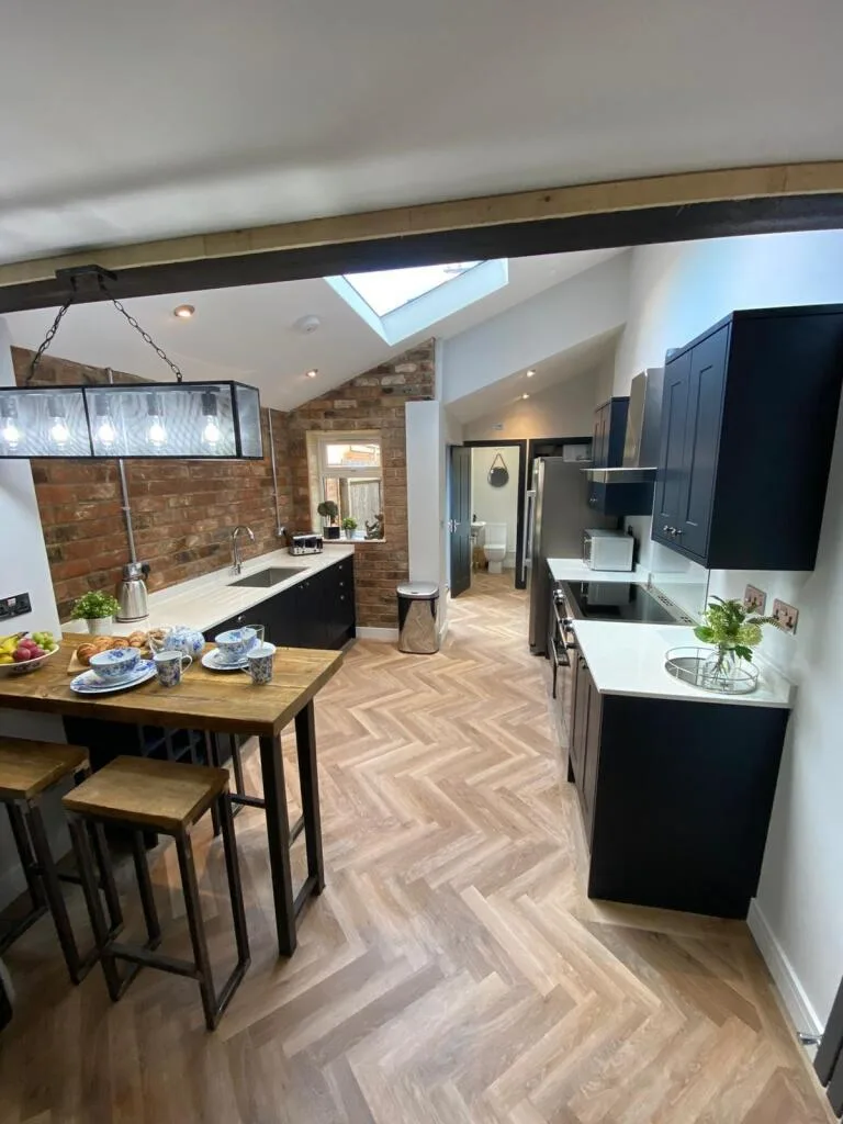 1 bedroom house share for rent
