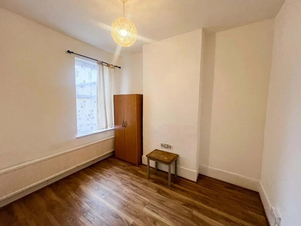 4 bedroom terraced house for rent