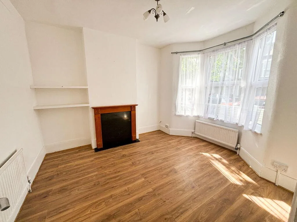 4 bedroom terraced house for rent